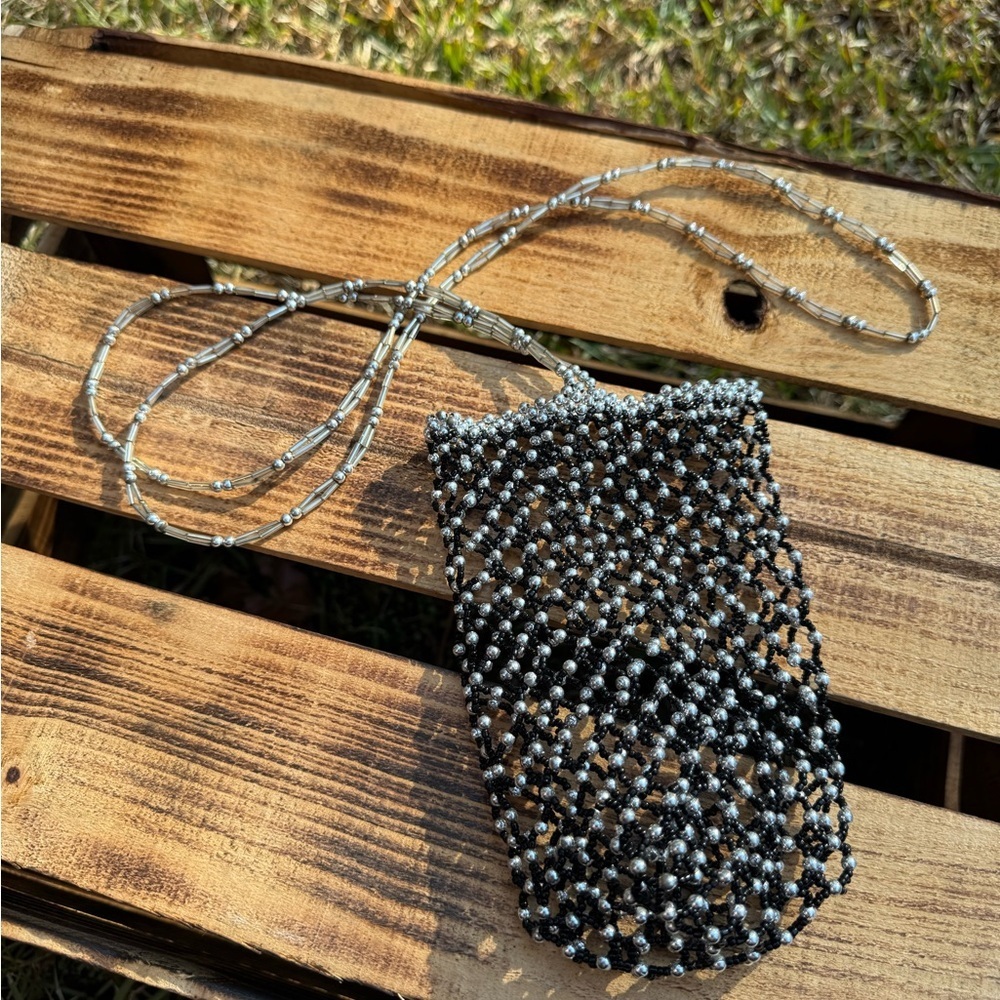 Beaded Phone Holder Beads in Mesh Pattern Crossbody Black‎ Silver